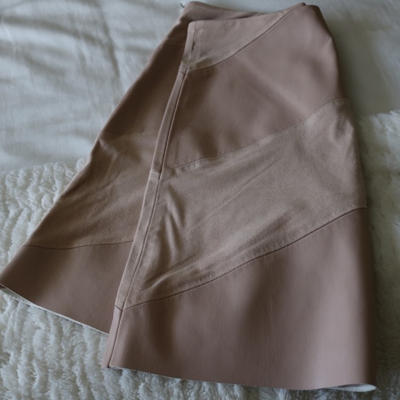 Zara Pink Blush Suede Vegan Leather Mini Zip Skirt (M) - Picture 6 of 13